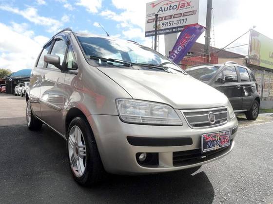 FIAT IDEA 1.8 MPI ADVENTURE 16V FLEX 4P MANUAL FIAT IDEA 1.8 MPI ADVENTURE 16V FLEX 4P MANUAL